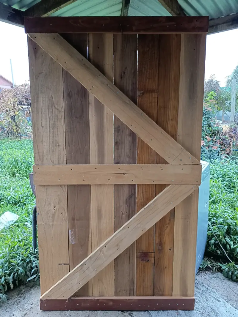 Puerta de madera rústica - 1