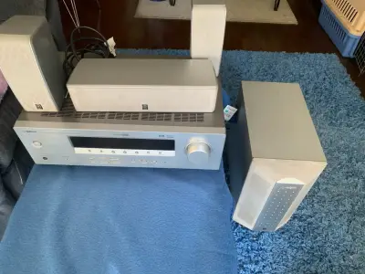 Sistema de sonido Yamaha con parlantes receiver - miniatura 4