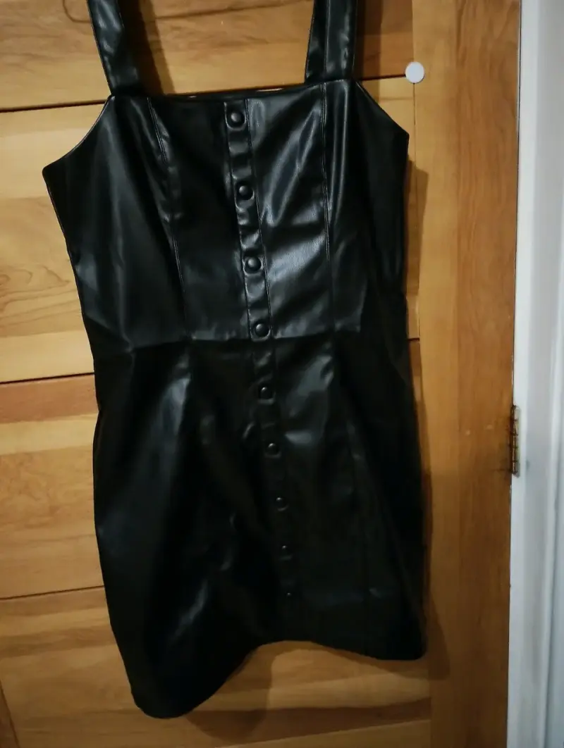 Vestido negro de cuero sintético - 2