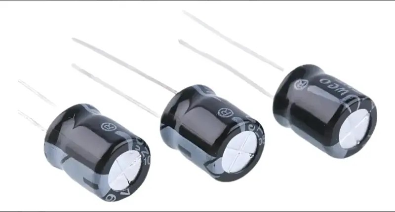 Condensadores electrolíticos de 4,7μF pack 25 - 1