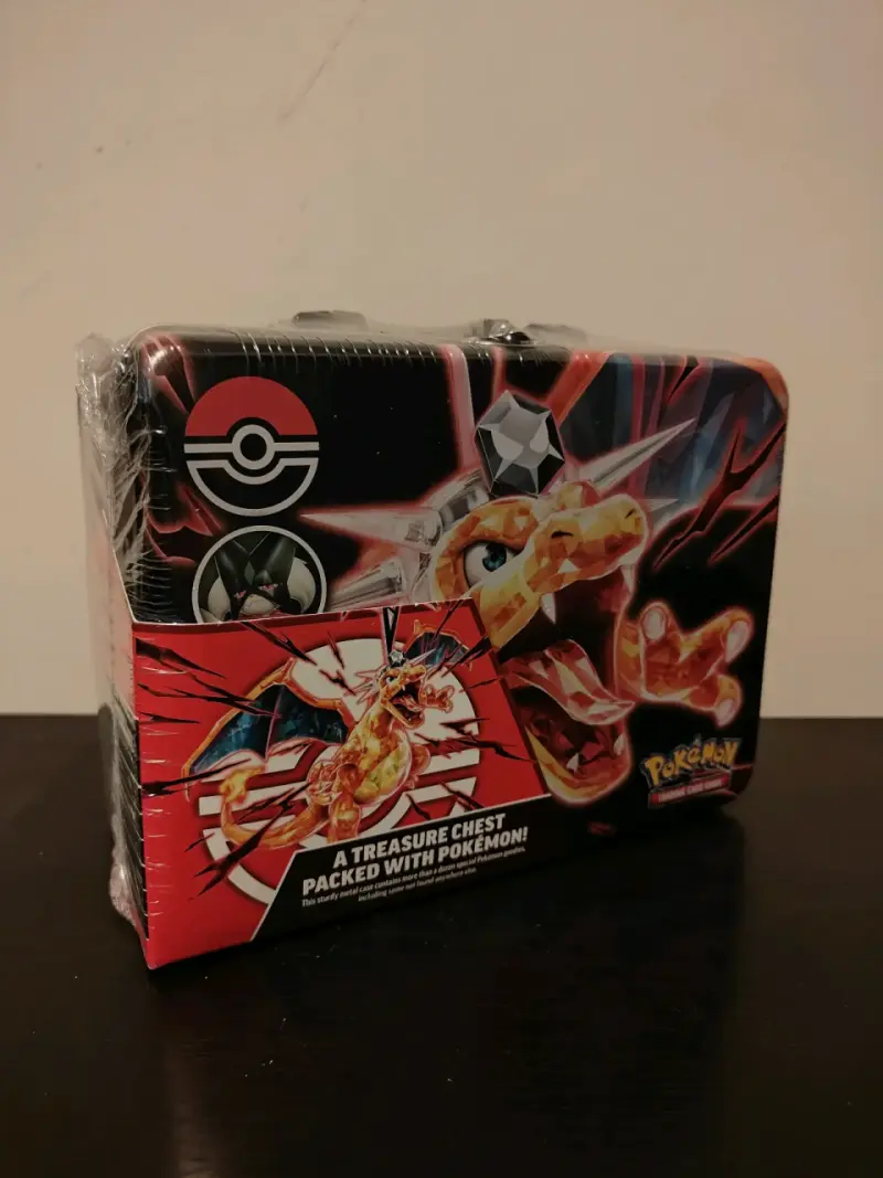 Pokémon en Lonchera metálica 2023 Charizard