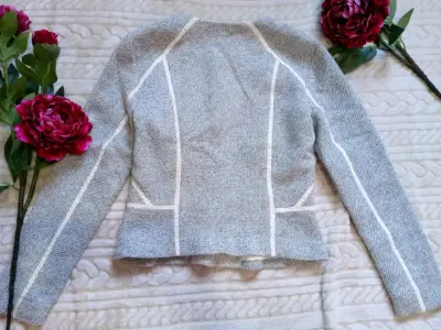 Chaqueta gris con cierre - miniatura 4