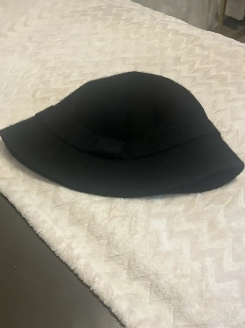 Sombrero negro elegante - 2