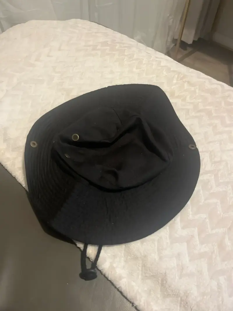 Sombrero negro estilo pescador - 2