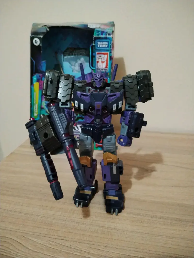 Figura Transformers legacy TARN - 1