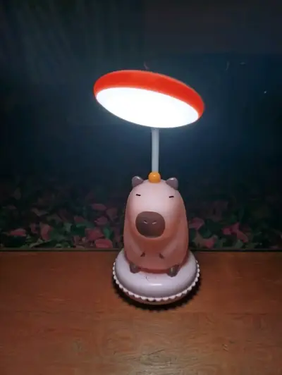 Lámpara de mesa capibara - miniatura 1