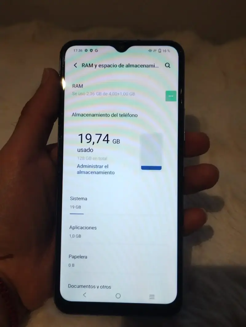 Vivo Y21s/ 128GB / 4+1 Ram/ Liberado - 2