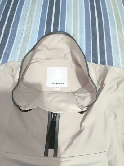 🟡Cortaviento Jack & Jones (Tipo Anorak)🟡 - miniatura 4