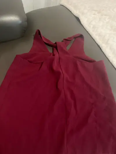 Polera sin mangas burdeo - miniatura 2