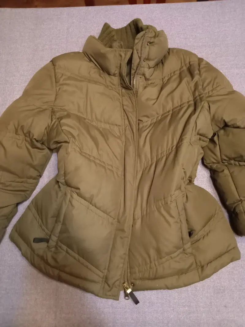Chaqueta acolchada verde oliva - 1