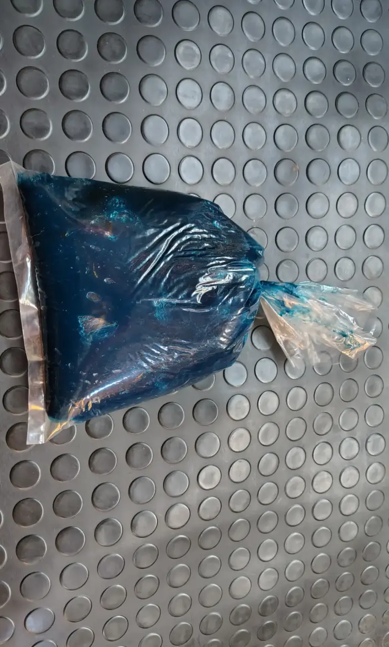 Bolsa de resina azul - 2