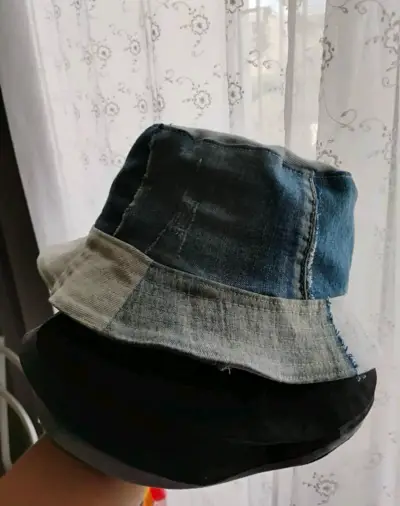 Gorro boucket de mezclilla - miniatura 3