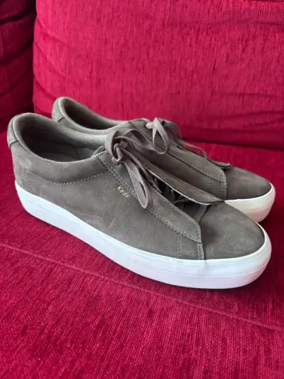 Zapatillas grises casuales para mujer - miniatura 1