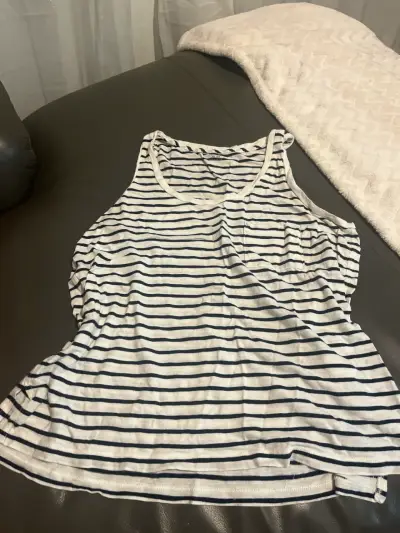 Polera rayada sin mangas - miniatura 1