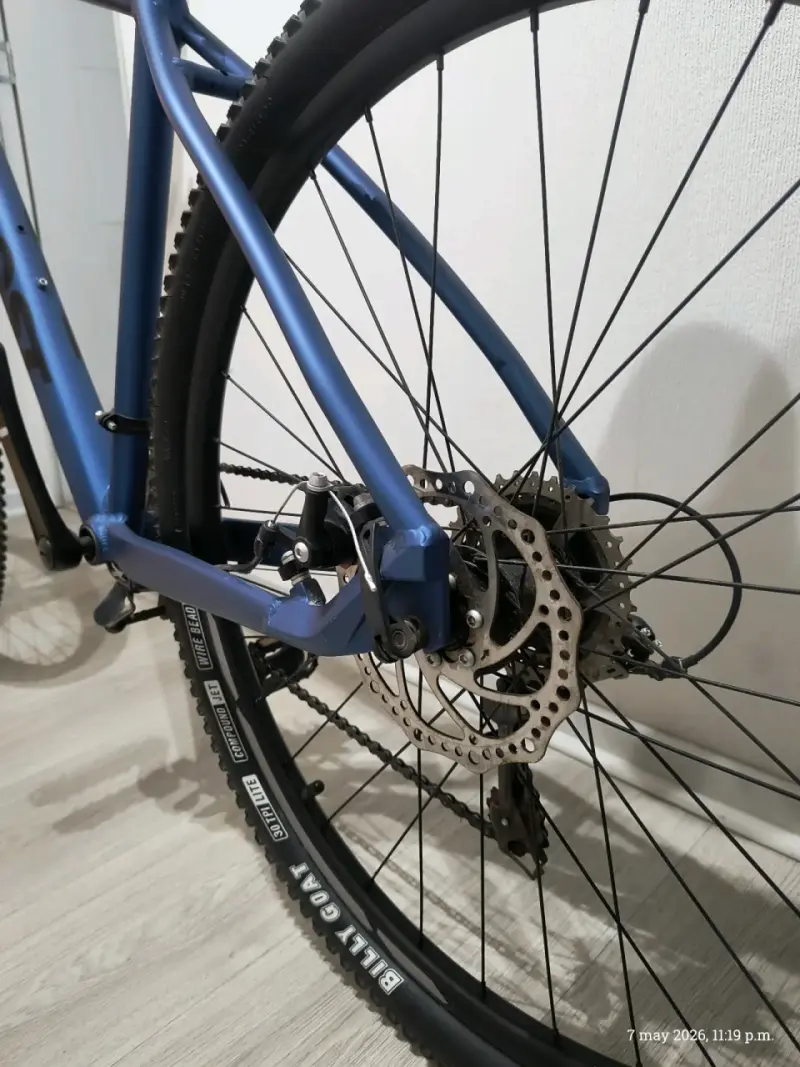 Bicicleta de montaña azul - 2
