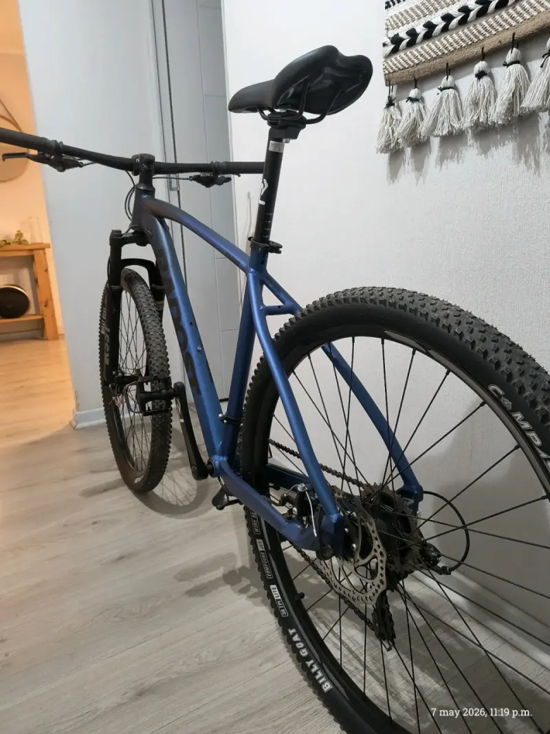 Bicicleta de montaña azul - 4