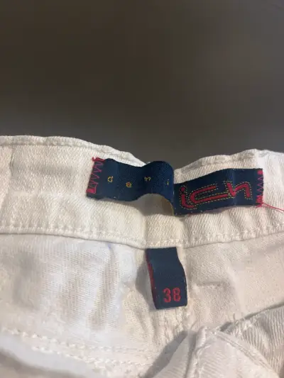 Shorts blancos de mezclilla - miniatura 3