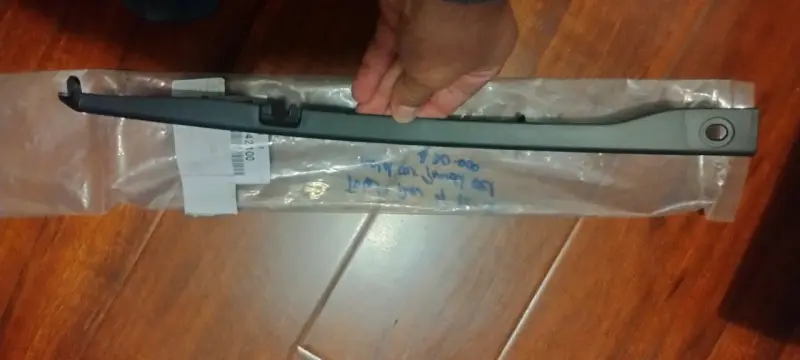 Moldura derecha parachoques del Toyota Rav4 - 3