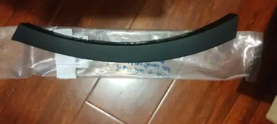 Moldura derecha parachoques del Toyota Rav4 - miniatura 6
