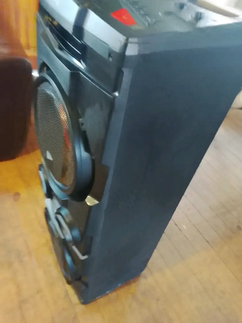 Parlante Bluetooth ONN grande - 2