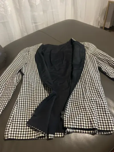 Blazer de cuadros en blanco y negro - miniatura 2