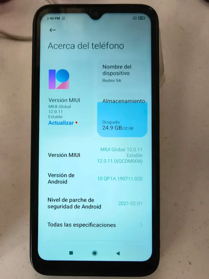Smartphone Xiaomi Redmi 9A con funda - 6
