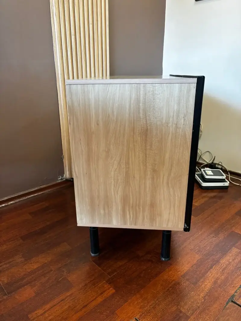Mueble Buffetero negro y madera - 5
