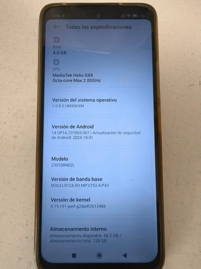 Celular Xiaomi Redmi 12 con carador ycaja original - 2