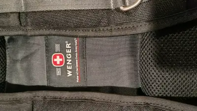 Mochila Wenger negra resistente - miniatura 1