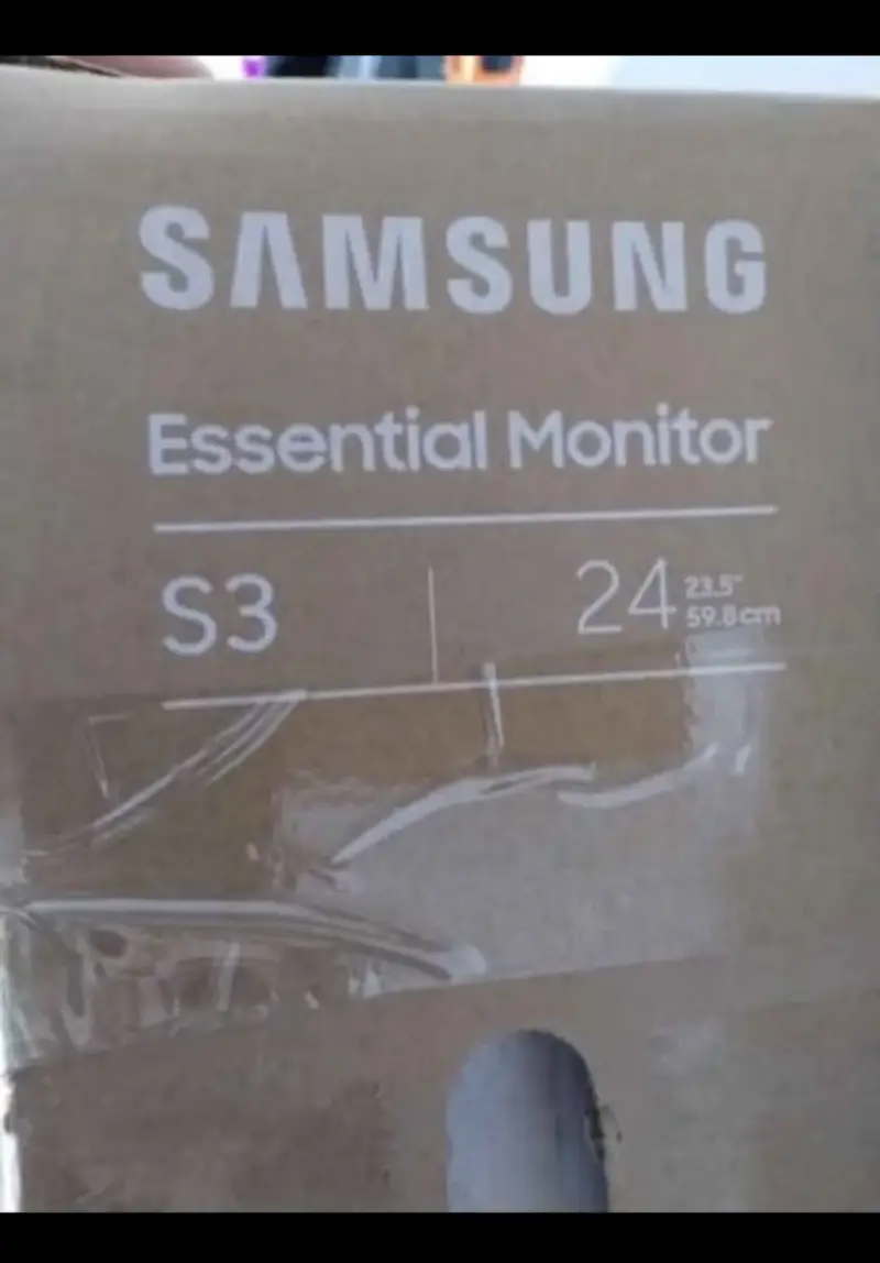 Monitor Gamer Samsung Essential S24C360EAL - 4