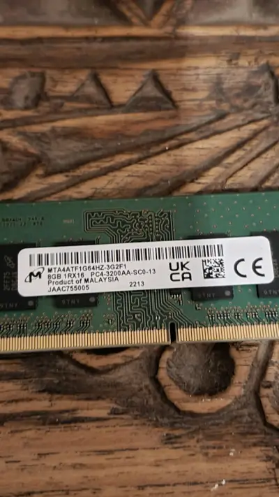 Memoria RAM 8GB DDR4 - miniatura 2