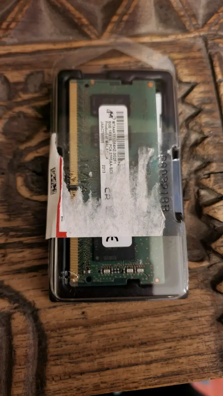 Memoria RAM 8GB DDR4 - 4