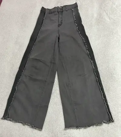 Jeans negros desgastados - miniatura 2