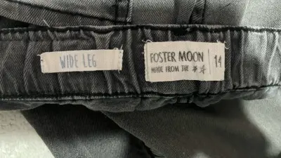 Jeans negros desgastados - miniatura 3