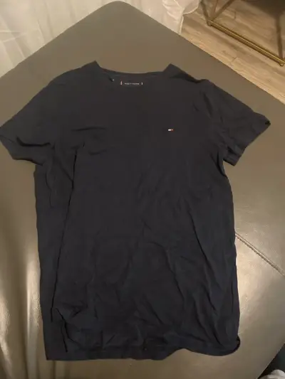 Polera negra de algodón - miniatura 1