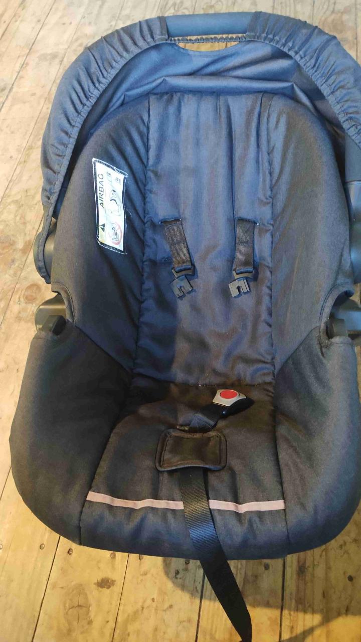 Silla de auto para bebé gris - 3