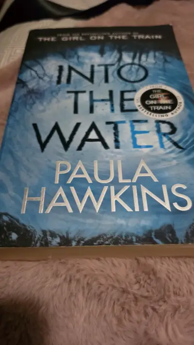 Libro 'Into the Water' Paula Hawkins - miniatura 1