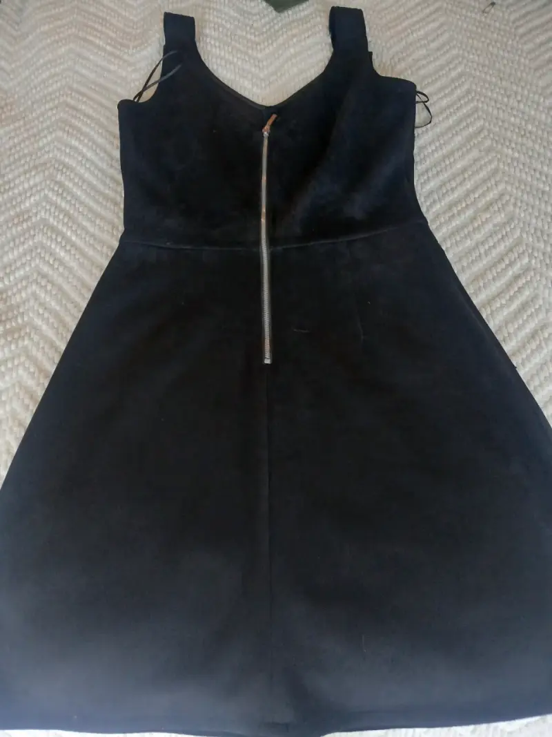 Vestido negro IO - 2