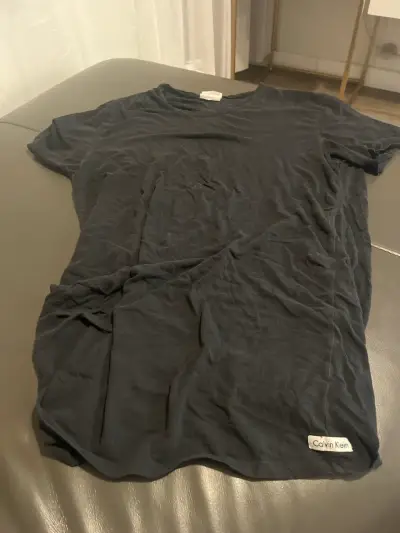 Polera negra Calvin Klein - miniatura 1