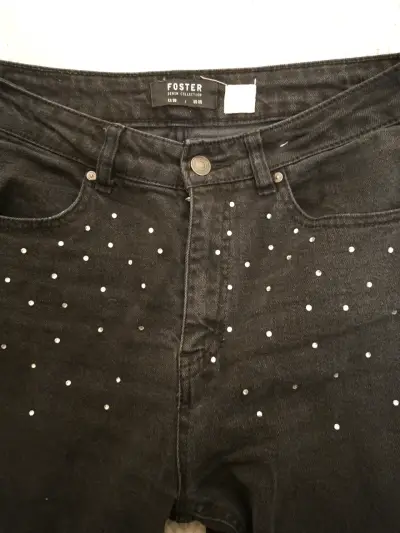 Jeans negros con detalles estilo brillantes - miniatura 1