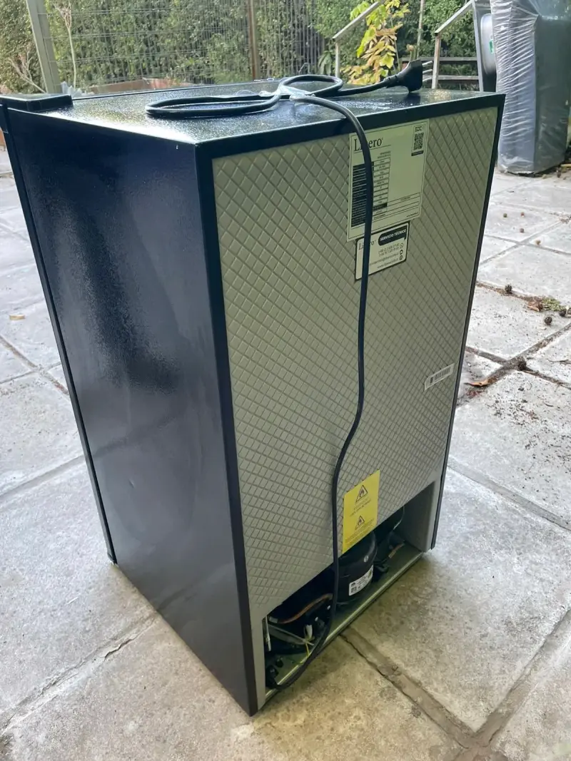 Refrigerador Libero A+ negro - 6