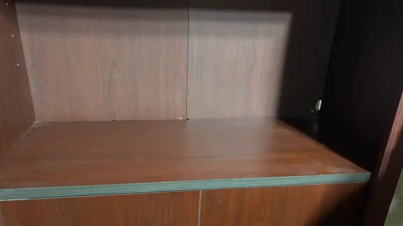 Biblioteca o Estantería de madera con puertas - 2