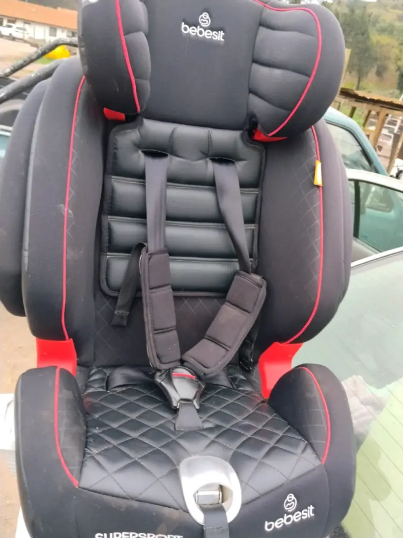 Silla de auto Bebesit negra - 1