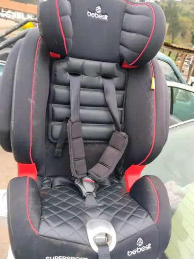 Silla de auto Bebesit negra - miniatura 1