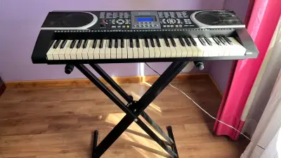 Teclado eléctrico con soporte - miniatura 1