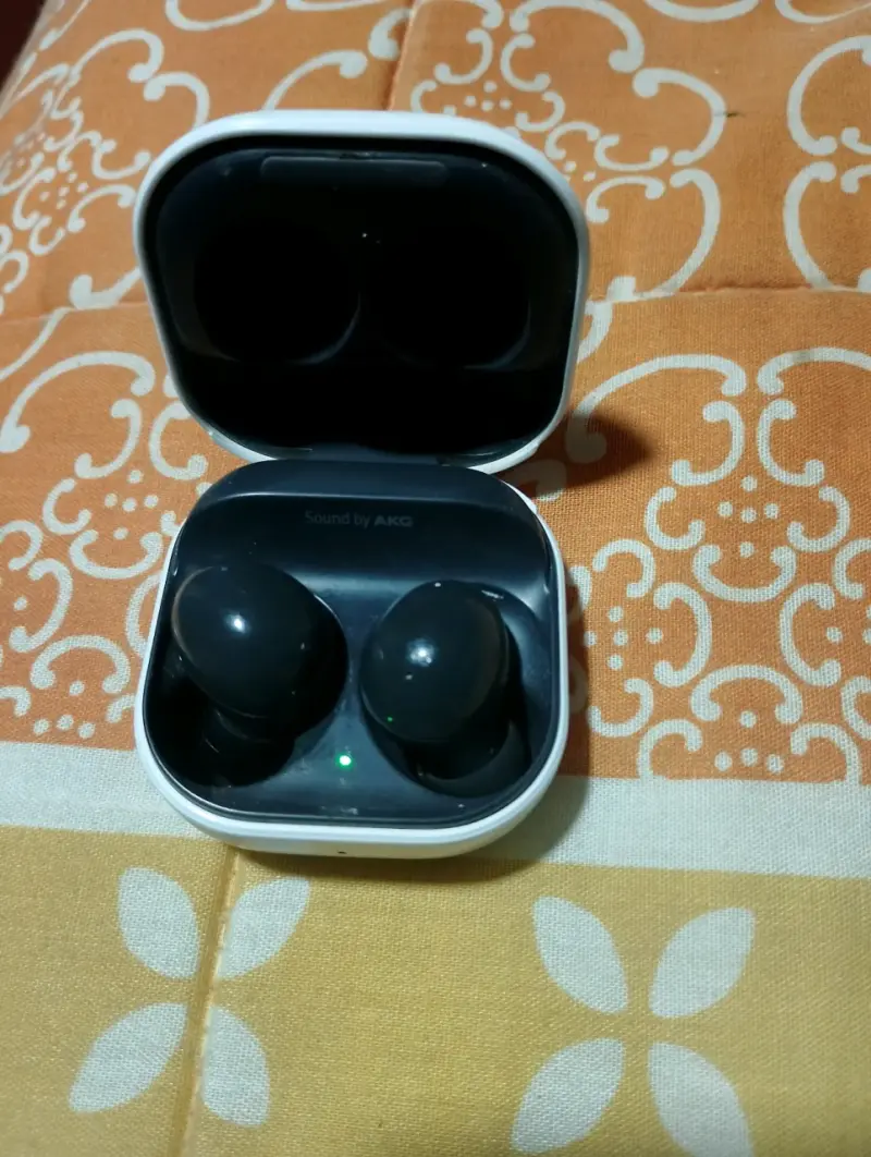 Audífonos inalámbricos AKG samsung