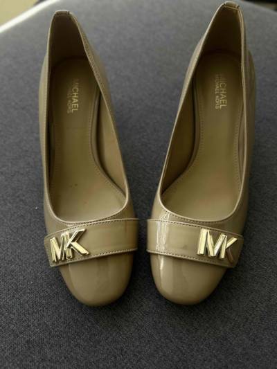 Zapatos MK Jilly Flex Pump Size 35/36 Originales - miniatura 4