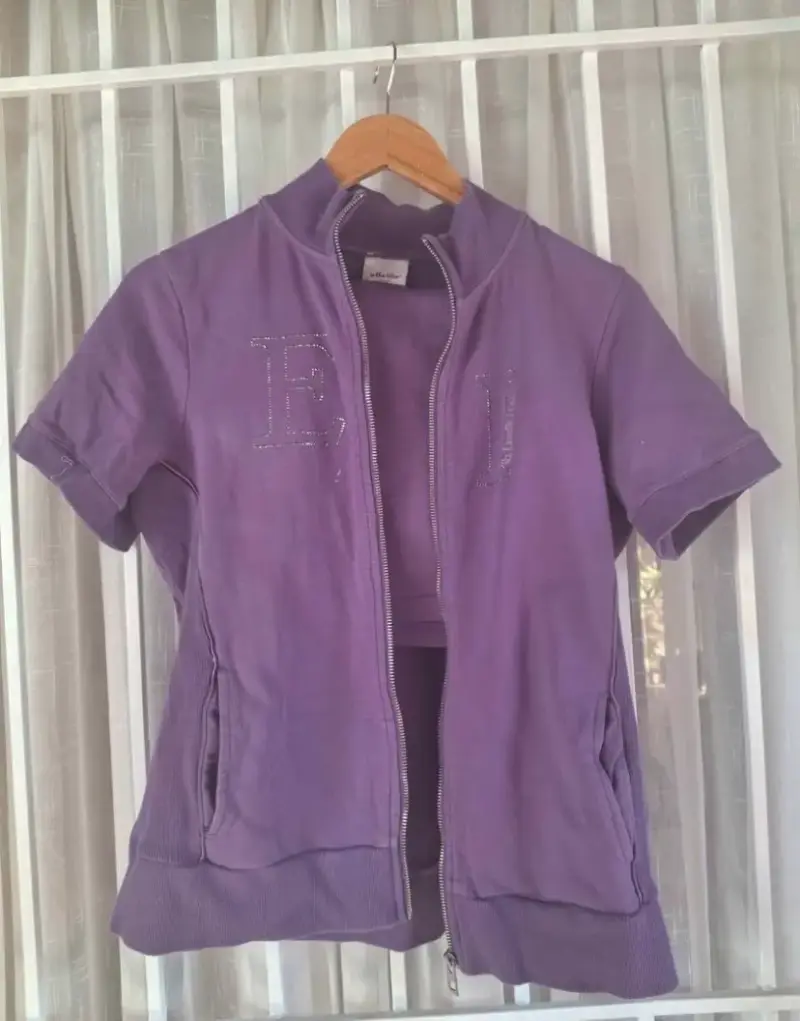 Chaqueta morada con cremallera - 1