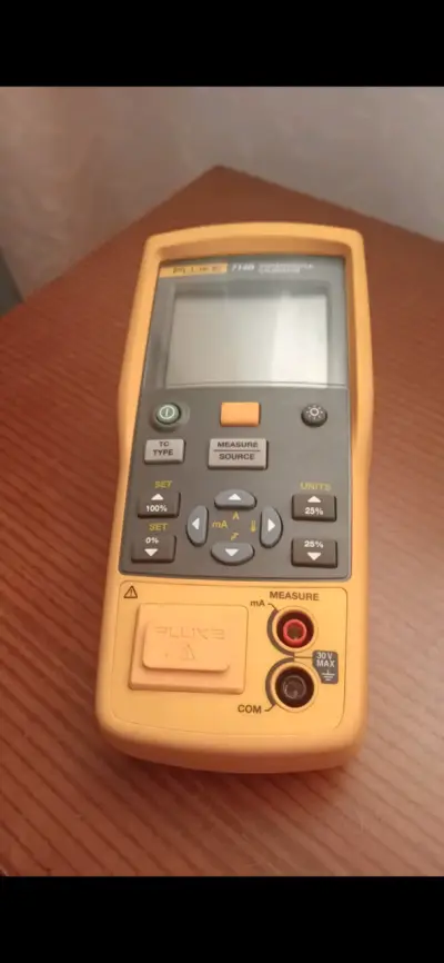 Calibrador de termopares Fluke 714B - miniatura 1