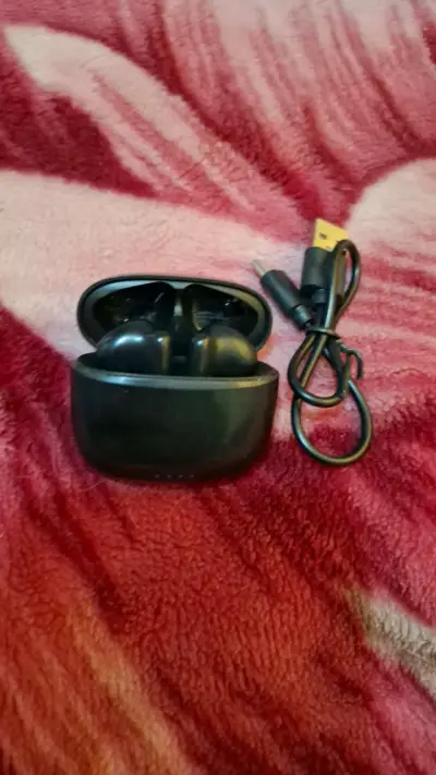 Auriculares inalámbricos negros - miniatura 1